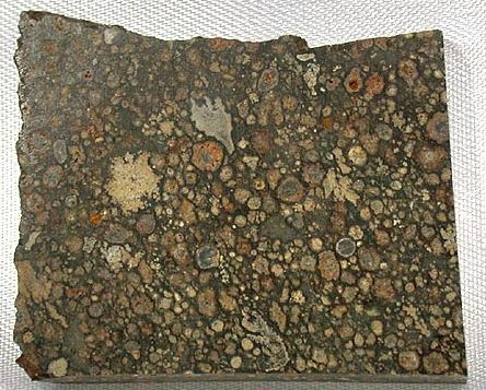Chondryt widok na ziarna chondry Meteoryt Chondryt widok na ziarna chondry