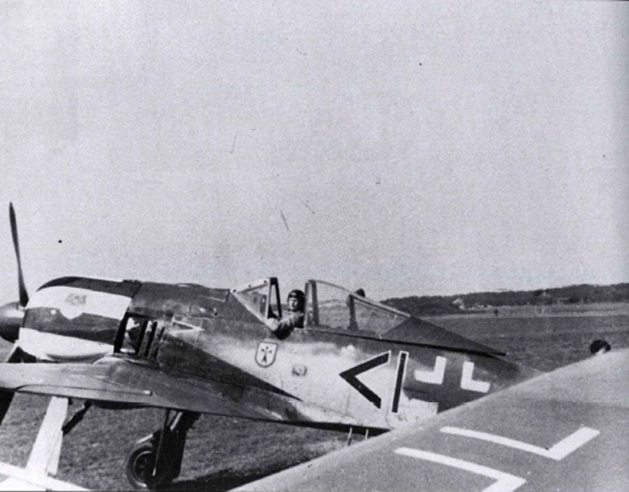 Focke-Wulf-Fw-190A4-Stab-I.JG1-IEberhard