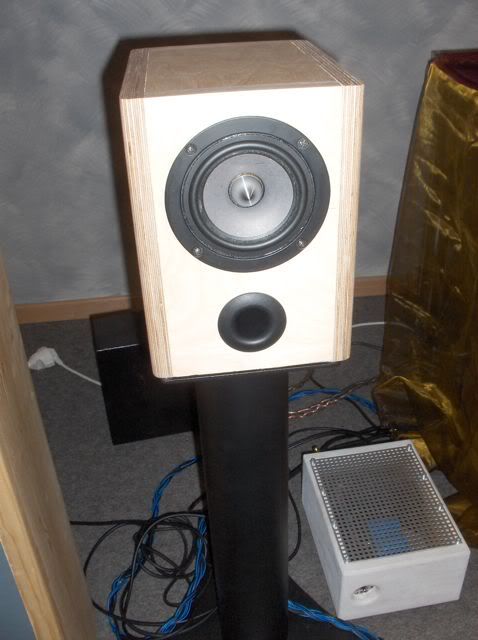 hifimusicworld14.jpg